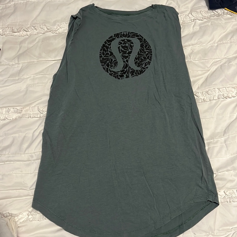 Lululemon muscle tank top